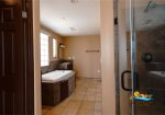 Casa Campbell at El Dorado Ranch San Felipe BC - main bedroom full bathroom and bathtub